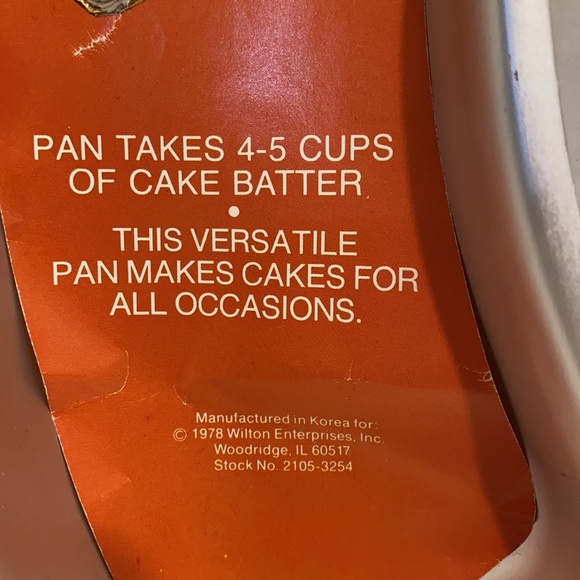NEW vintage cake pan - Picture 2 of 3